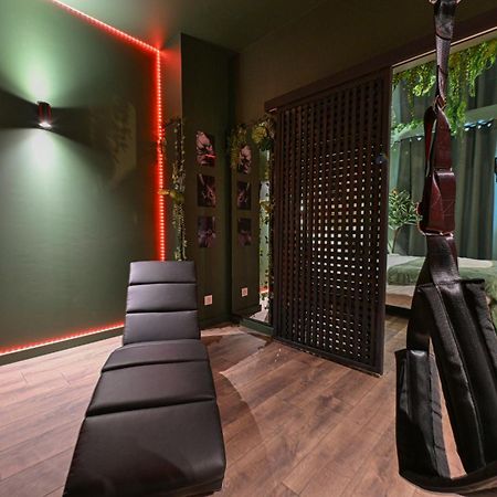 Secret Jungle - Love Room By Prim0 C0Nciergerie โรยาต์ ภายนอก รูปภาพ