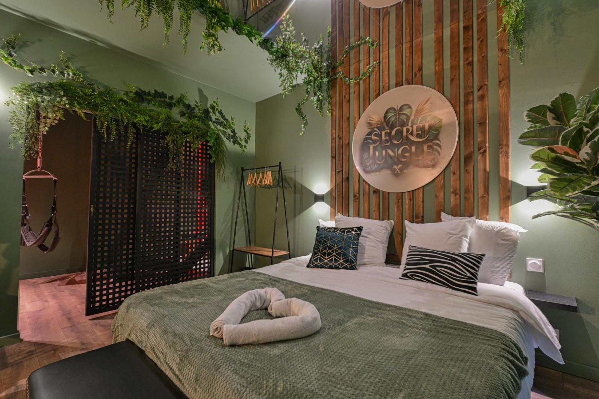 Secret Jungle - Love Room By Prim0 C0Nciergerie โรยาต์ ภายนอก รูปภาพ