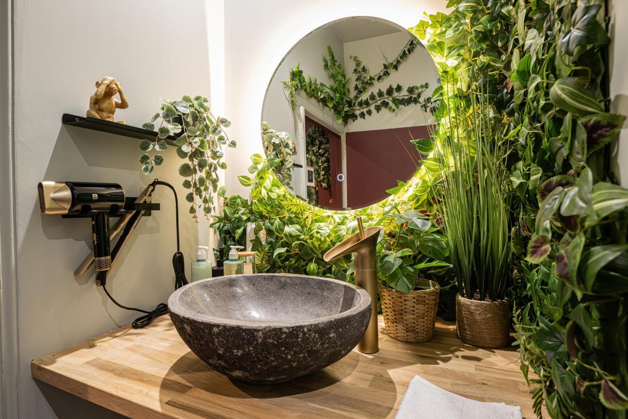 Secret Jungle - Love Room By Prim0 C0Nciergerie โรยาต์ ภายนอก รูปภาพ