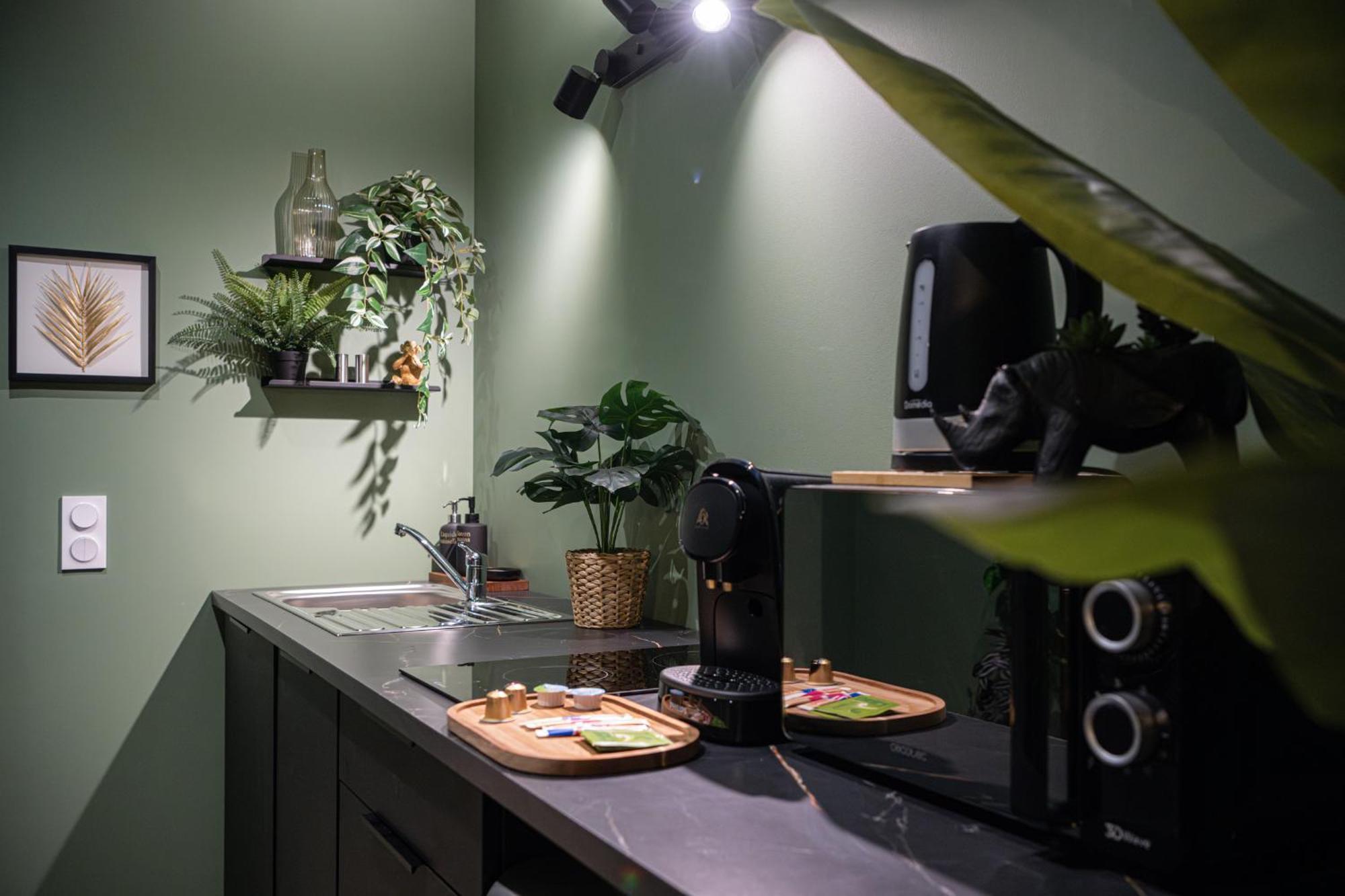 Secret Jungle - Love Room By Prim0 C0Nciergerie โรยาต์ ภายนอก รูปภาพ
